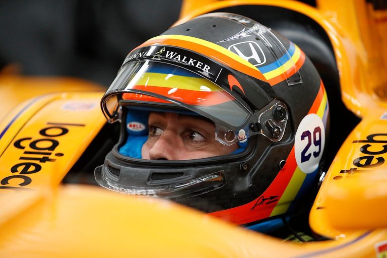 Onboard με τον Fernando Alonso την Indianapolis Superspeedway (vid)