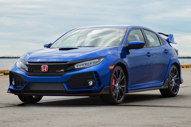Το πρώτο Honda Civic Type R βγαίνει “στο σφυρί”