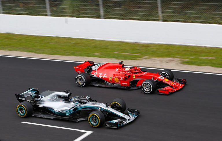 O Vettel θεωρεί την Mercedes φαβορί για το πρωτάθλημα