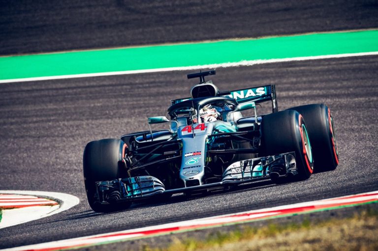 GP Ιαπωνίας Race: Μία ανάσα από τον τίτλο ο Hamilton
