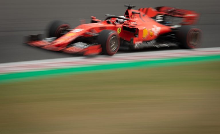 Οι αγωνοδίκες εξηγούν γιατί ο Vettel δεν έκανε άκυρη εκκίνηση Οι αγωνοδίκες εξηγούν γιατί ο Vettel δεν έκανε άκυρη εκκίνηση
