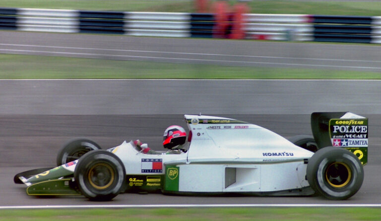 Lotus Isuzu