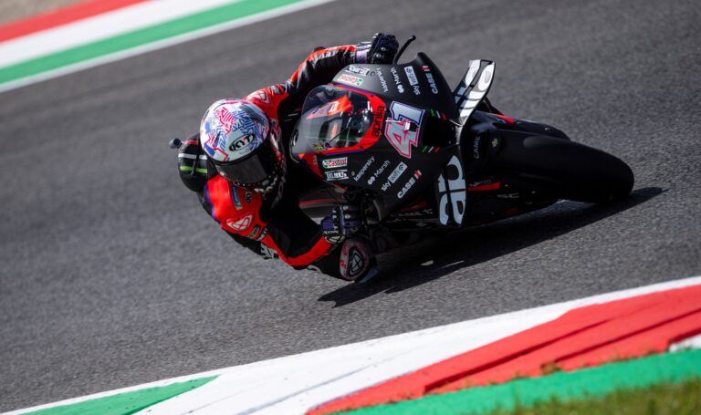 MotoGP, Καταλονία FP2: Επίδειξη δύναμης από τον Αλέις Εσπαργκαρό MotoGP, Καταλονία FP2: Επίδειξη δύναμης από τον Αλέις Εσπαργκαρό