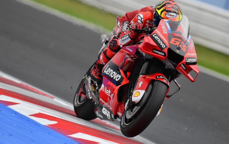 MotoGP Άγιος Μαρίνος: Θρίλερ με νίκη Bagnaia στο νήμα
