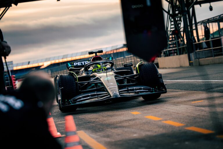 Mercedes 2024