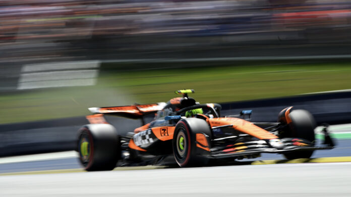 McLaren πρωτάθλημα Σιγκαπούρη